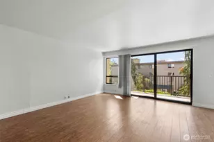 500 W Roy St, Seattle, WA 98119 - Photo 6