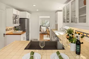 4340 NE 56th St, Seattle, WA 98105 - Photo 16