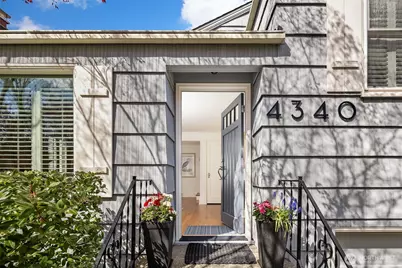 4340 NE 56th Street, Seattle, WA 98105 - Photo 2