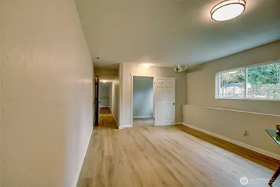 14129 60th Avenue W, Edmonds, WA 98026 - Photo 32