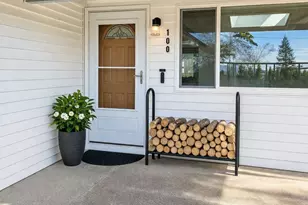 100 Hillcrest Dr, Elma, WA 98541 - Photo 2