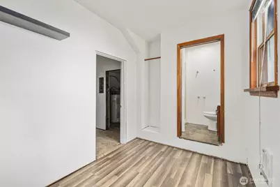 905 S 270th Street, Des Moines, WA 98198 - Photo 12