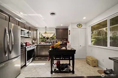 7055 81st Street SW, Lakewood, WA 98499 - Photo 14