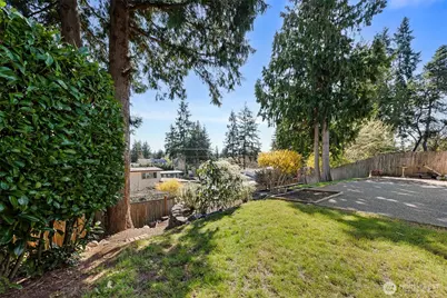 16127 SE 5th Street, Bellevue, WA 98008 - Photo 22