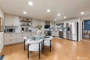 16127 SE 5th St, Bellevue, WA 98008 - Photo 8