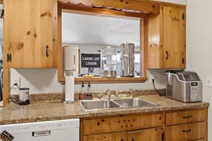 1627 Garfield St S, Tacoma, WA 98444 - Photo 12