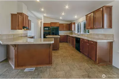 306 E H Street, Shelton, WA 98584 - Photo 8