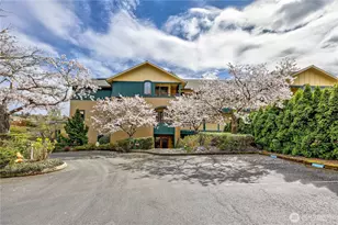 546 Wood Ave SW, Bainbridge Island, WA 98110 - Photo 6