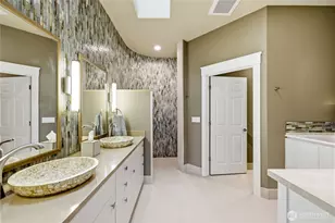 546 Wood Ave SW, Bainbridge Island, WA 98110 - Photo 22