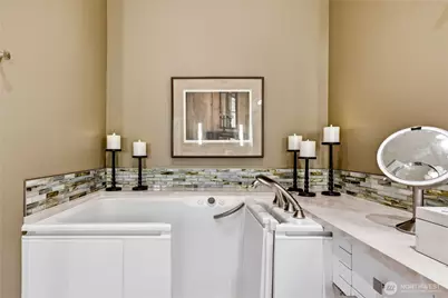 546 Wood Avenue SW #3K, Bainbridge Island, WA 98110 - Photo 24