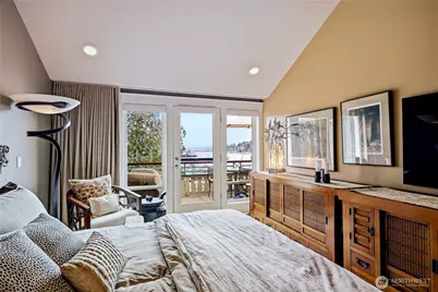 546 Wood Avenue SW #3K, Bainbridge Island, WA 98110 - Photo 20