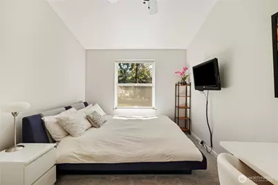 109 211th Place NE, Sammamish, WA 98074 - Photo 20