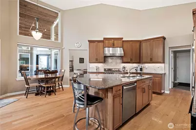109 211th Place NE, Sammamish, WA 98074 - Photo 12
