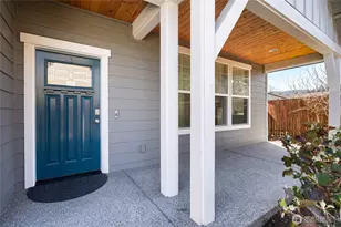 3817 Deskin Ct, Anacortes, WA 98221 - Photo 2