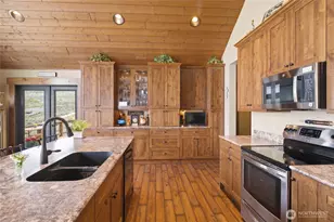 240 Little Butte Ranch Rd, Chelan, WA 98816 - Photo 12