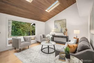 3023 255th Ave SE, Sammamish, WA 98075 - Photo 2