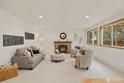 2064 Hoquiam Court NE, Renton, WA 98059 - Photo 14