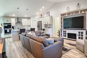 160 E Country Club Dr N, Union, WA 98592 - Photo 2