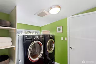 3813 NE 70th St, Seattle, WA 98115 - Photo 14