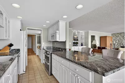 610 Front Street #302, Mukilteo, WA 98275 - Photo 18