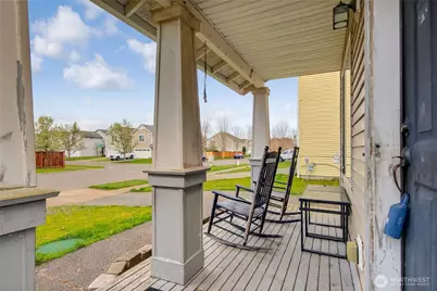 10066 Terra Glenn Street SE, Yelm, WA 98597 - Photo 2