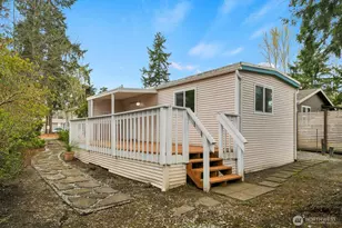 18425 NE 95th St, Redmond, WA 98052 - Photo 24