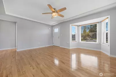 4523 N 16th Street, Tacoma, WA 98406 - Photo 8