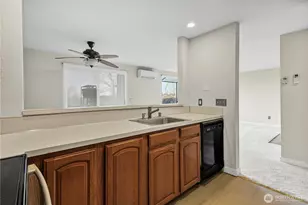 1301 S Puget Dr, Renton, WA 98055 - Photo 12