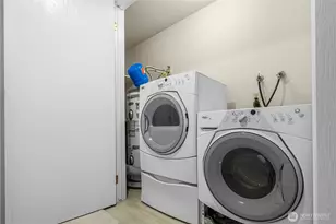 1301 S Puget Dr, Renton, WA 98055 - Photo 28