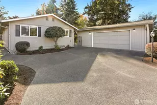922 240th Pl SW, Bothell, WA 98021 - Photo 32