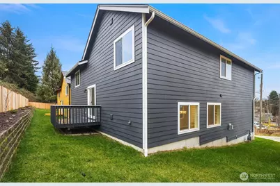 2112 SW 103rd Place, Seattle, WA 98146 - Photo 32