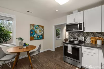 9728 23rd Avenue NE #A, Seattle, WA 98115 - Photo 10
