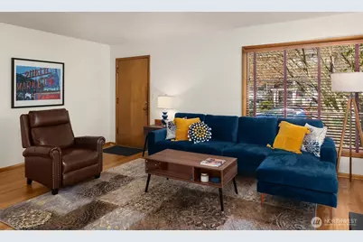 1821 N 47th Street, Seattle, WA 98103 - Photo 8