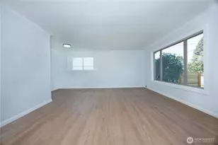 1534 E Section St, Mount Vernon, WA 98274 - Photo 4