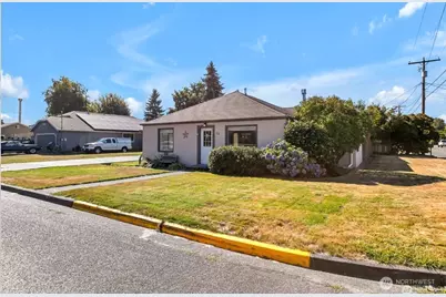 624 9th Avenue SW, Puyallup, WA 98371 - Photo 2