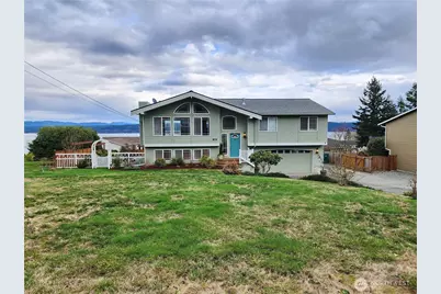 2919 Viewmont Place, Camano Island, WA 98282 - Photo 2