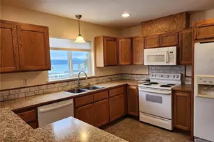 2919 Viewmont Pl, Camano Island, WA 98282 - Photo 4