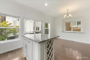 12722 35th Ave House D NE, Seattle, WA 98125 - Photo 14