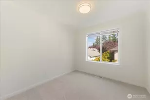 12722 35th Ave House D NE, Seattle, WA 98125 - Photo 24