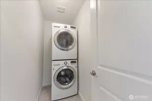 12722 35th Ave House D NE, Seattle, WA 98125 - Photo 32