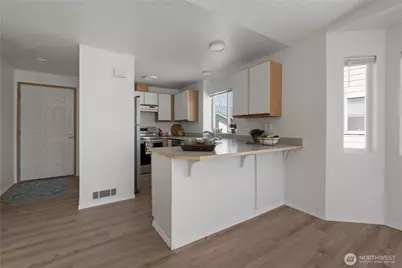 537 NE Ellis Way #B201, Oak Harbor, WA 98277 - Photo 4