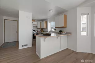 537 NE Ellis Way, Oak Harbor, WA 98277 - Photo 4