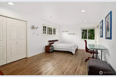 18451 NW Village Park Drive, Issaquah, WA 98027 - Photo 16