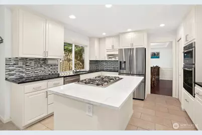 18451 NW Village Park Drive, Issaquah, WA 98027 - Photo 10