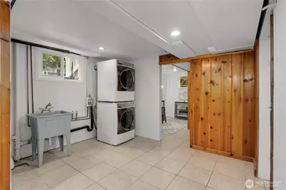 11007 Alton Avenue NE, Seattle, WA 98125 - Photo 20