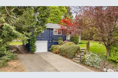 11007 Alton Avenue NE, Seattle, WA 98125 - Photo 2