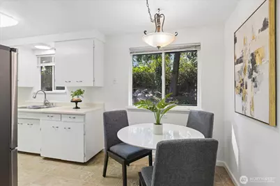 17219 Midvale Avenue N, Shoreline, WA 98133 - Photo 12