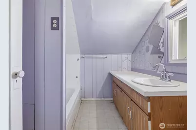 11653 Glendale Way S, Seattle, WA 98168 - Photo 24