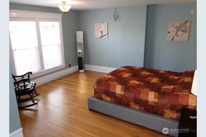 1921 44 Avenue SW, Seattle, WA 98116 - Photo 6