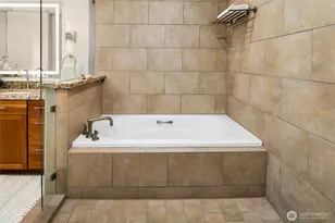 4309 E Lake Sammamish Pkwy SE, Issaquah, WA 98029 - Photo 28